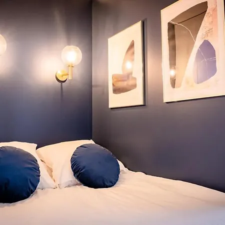 Le Saphir ~ Elegant ~ Arrivee Autonome Apartment Bressuire Exterior photo