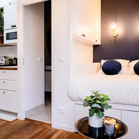 Le Saphir ~ Elegant ~ Arrivee Autonome Apartment Bressuire Exterior photo